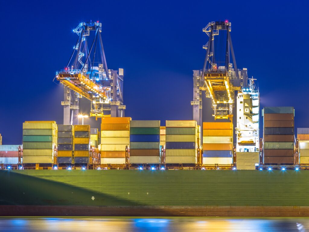 Container ship unloading in automated harbor